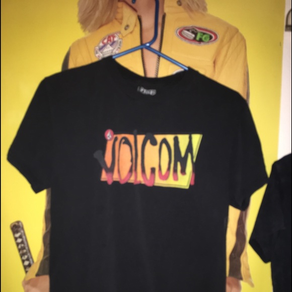 Volcom tshirt youth size large - Picture 1 of 3